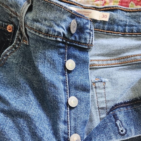 Levis Wedgie Jeans - Picture 6 of 7